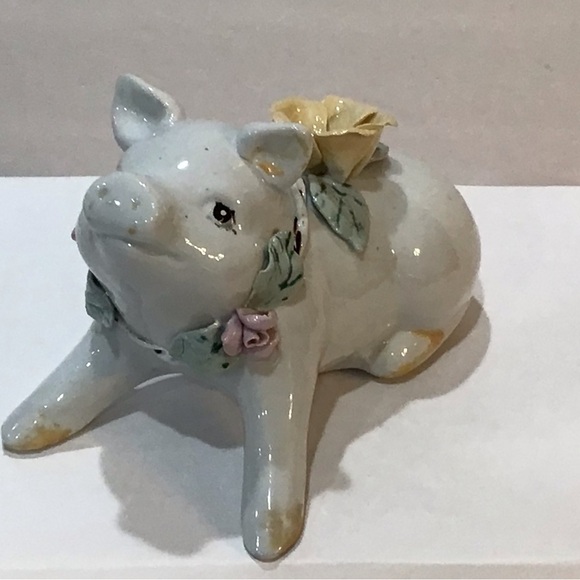 1940’s 50’s precious pig with applied flowers & wreath - Picture 1 of 8